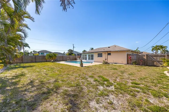 432 SW 38th  TER, Cape Coral, FL 33914