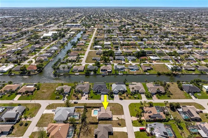 432 SW 38th  TER, Cape Coral, FL 33914