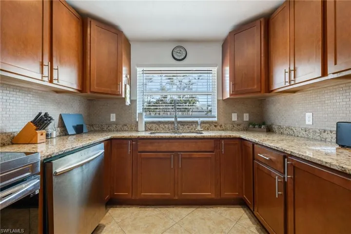 432 SW 38th  TER, Cape Coral, FL 33914