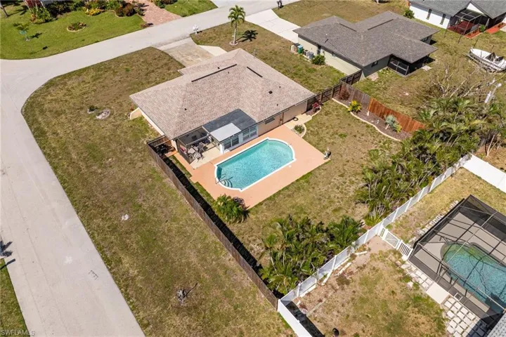 432 SW 38th  TER, Cape Coral, FL 33914