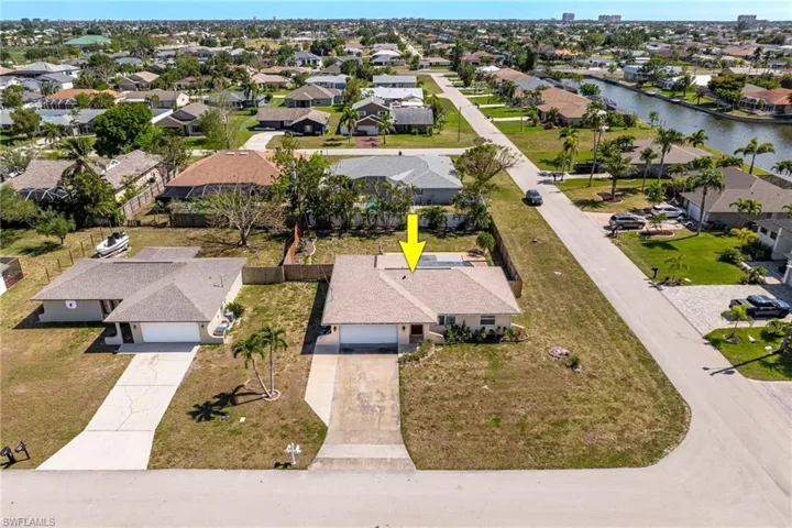 432 SW 38th  TER, Cape Coral, FL 33914
