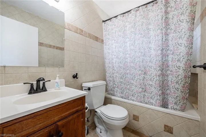 432 SW 38th  TER, Cape Coral, FL 33914