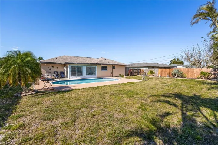432 SW 38th  TER, Cape Coral, FL 33914