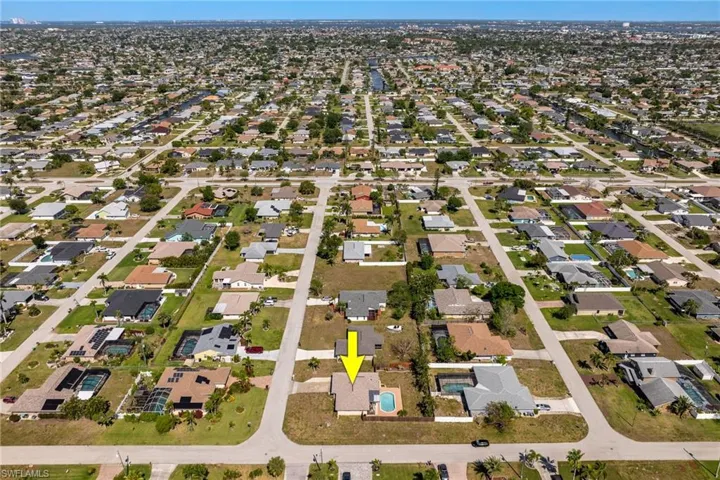 432 SW 38th  TER, Cape Coral, FL 33914