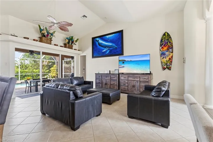8348 Southwind Bay Cir, Fort Myers, Florida 33908
