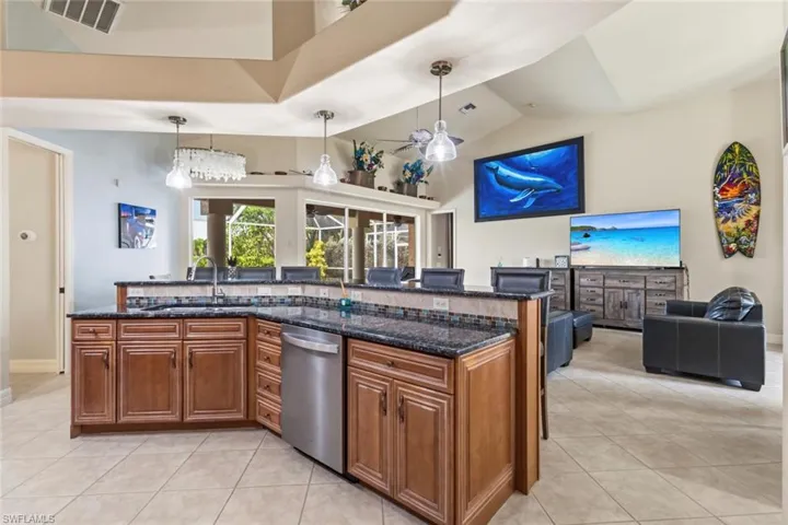 8348 Southwind Bay Cir, Fort Myers, Florida 33908