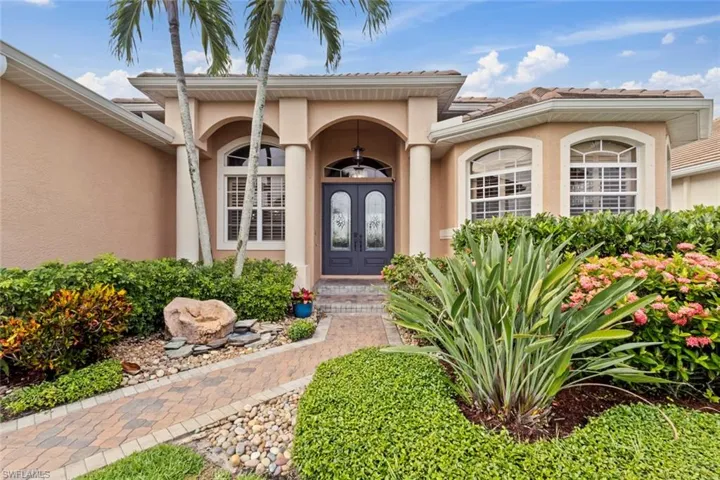 8348 Southwind Bay Cir, Fort Myers, Florida 33908