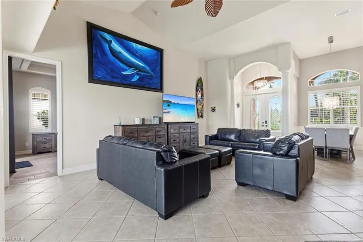 8348 Southwind Bay Cir, Fort Myers, Florida 33908