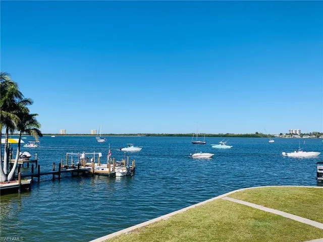 507 Carlos Cir, Fort Myers Beach, Florida 33931