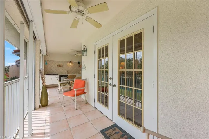 2036  Cascades  DR, Naples, FL 34112