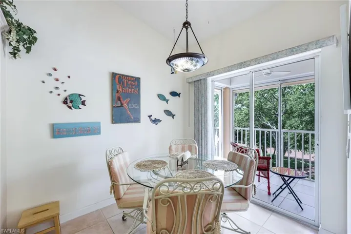 2036  Cascades  DR, Naples, FL 34112