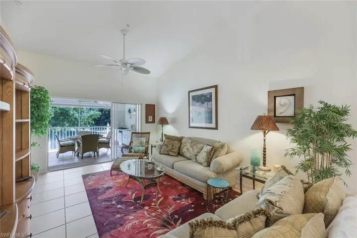 2036  Cascades  DR, Naples, FL 34112