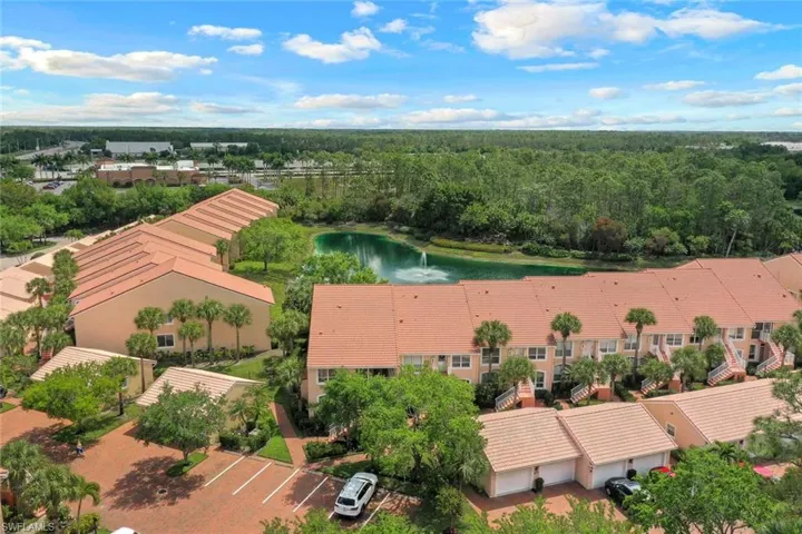 2036  Cascades  DR, Naples, FL 34112