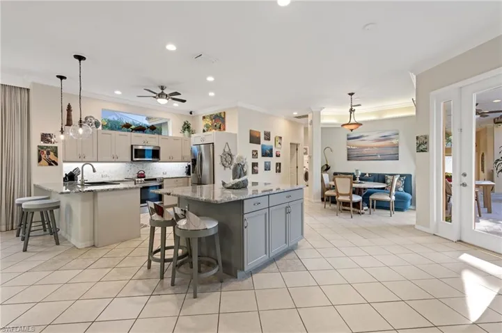 Kitchen and Eat-In Kitchen View