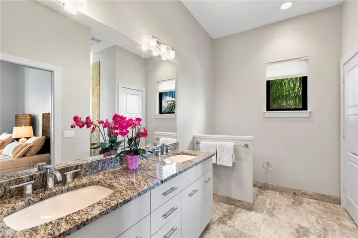 580 Goldcoast Ct, Marco Island, Florida 34145