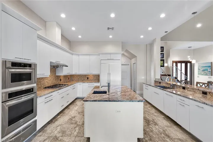 580 Goldcoast Ct, Marco Island, Florida 34145