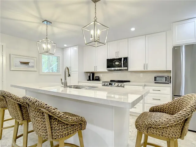 507 Broad Ave S, Naples, Florida 34102