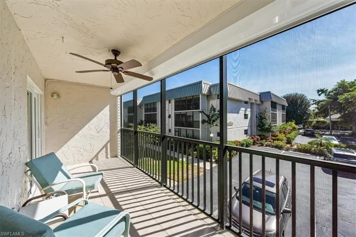 788  Park Shore  DR, Naples, FL 34103