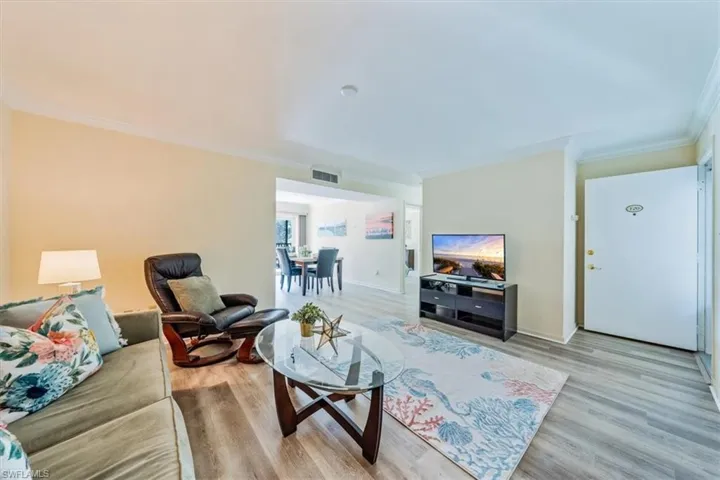 788  Park Shore  DR, Naples, FL 34103