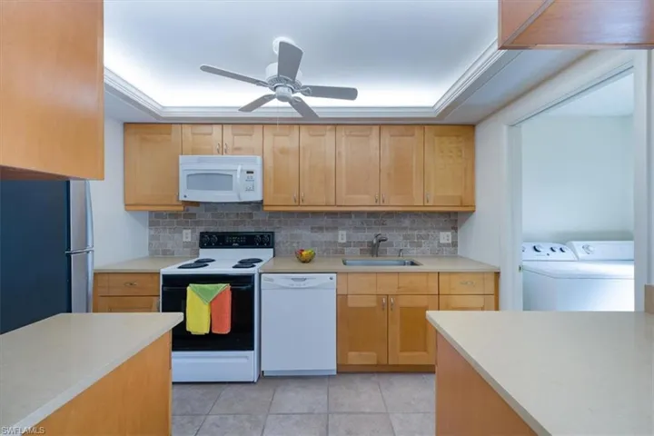 788  Park Shore  DR, Naples, FL 34103