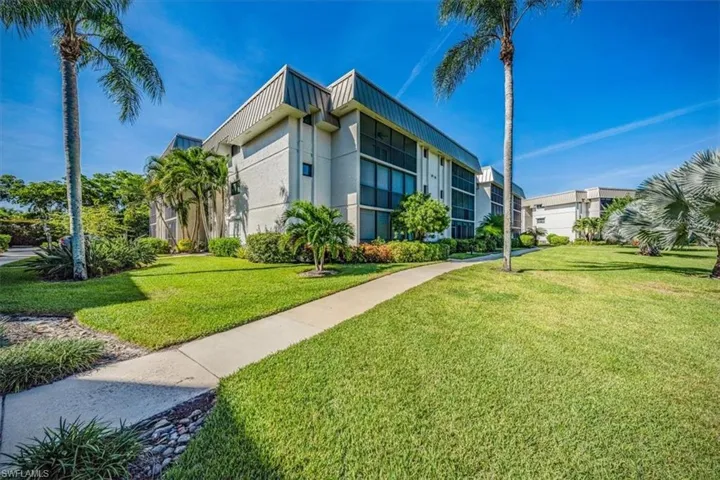 788  Park Shore  DR, Naples, FL 34103