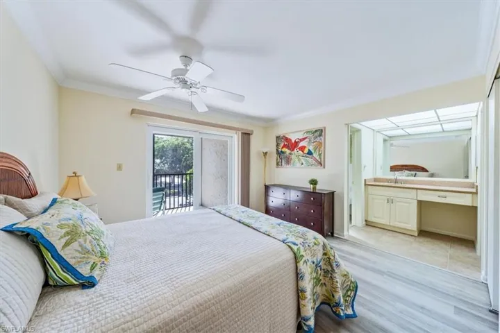 788  Park Shore  DR, Naples, FL 34103