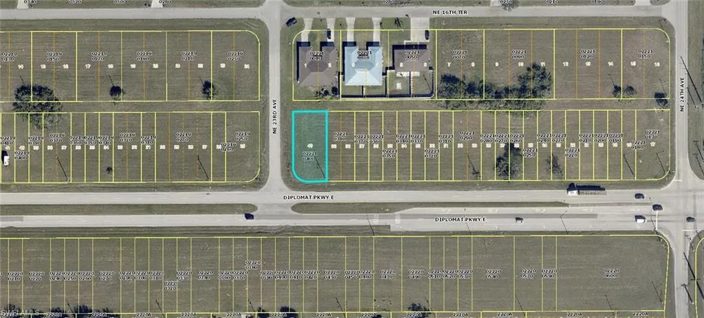 2305  Diplomat E PKWY, Cape Coral, FL 33909