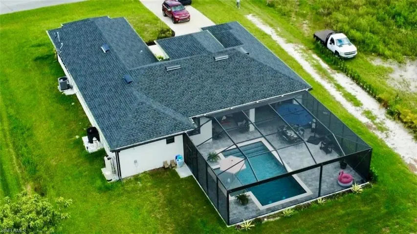 613 Hibiscus Ave, Lehigh Acres, Florida 33972