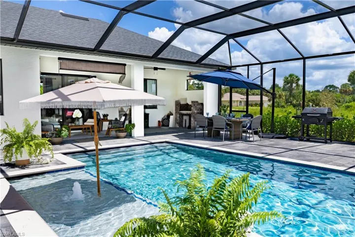 613 Hibiscus Ave, Lehigh Acres, Florida 33972
