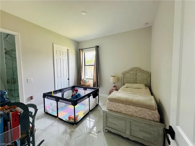 613 Hibiscus Ave, Lehigh Acres, Florida 33972