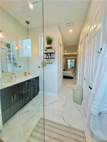 613 Hibiscus Ave, Lehigh Acres, Florida 33972