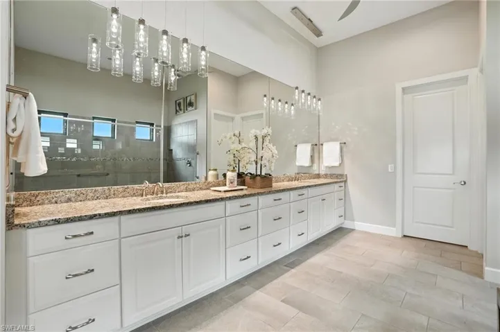 8836  Savona  CT, Naples, FL 34119