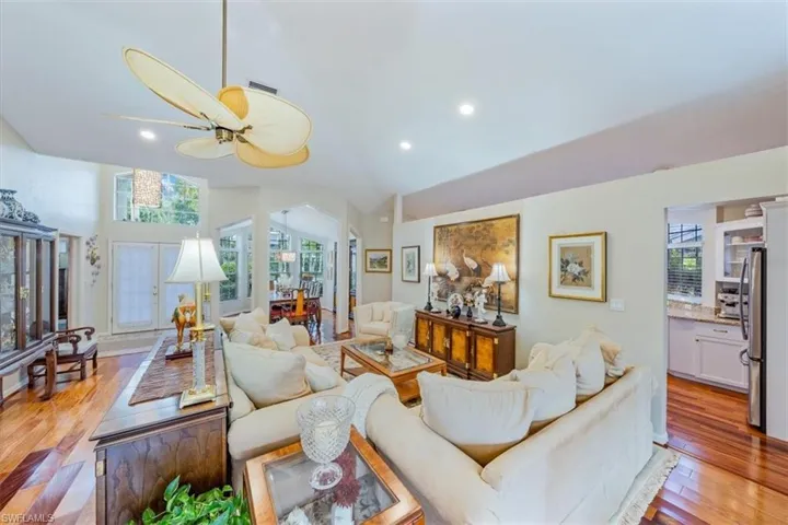 737  Eagle Creek  DR, Naples, FL 34113