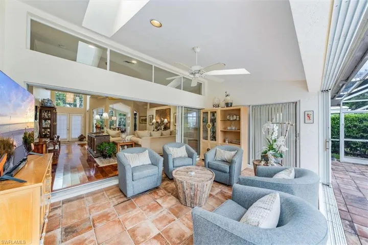737  Eagle Creek  DR, Naples, FL 34113