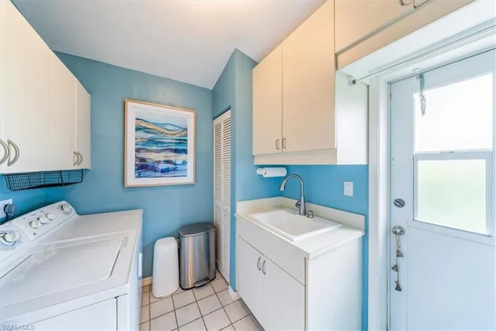 737  Eagle Creek  DR, Naples, FL 34113