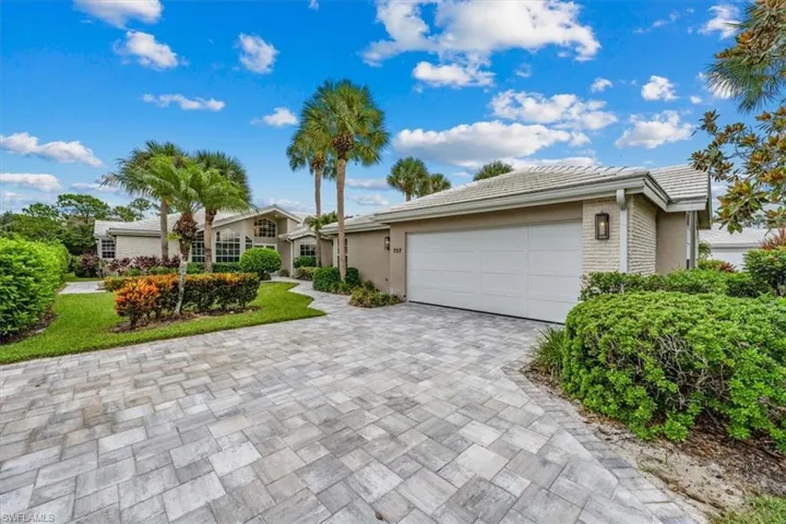 737  Eagle Creek  DR, Naples, FL 34113