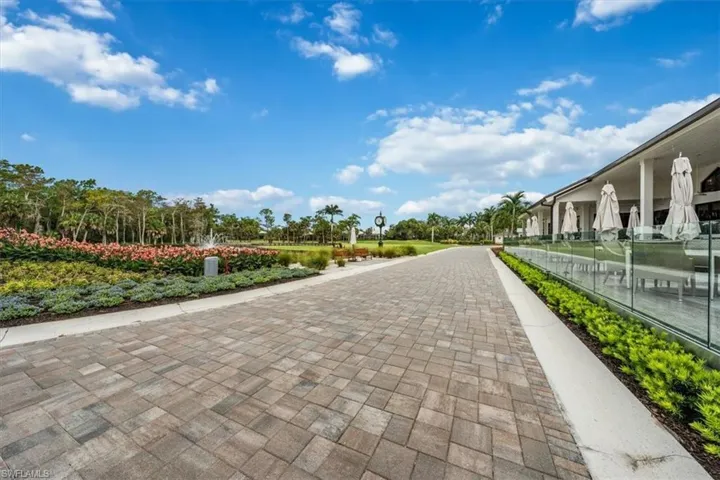 737  Eagle Creek  DR, Naples, FL 34113