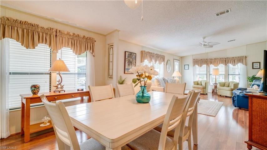 Bright, Cheerful, Fully Furnished!