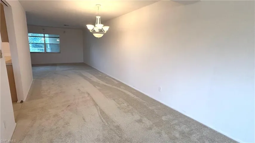 Lots of space for those Holiday dinners!
