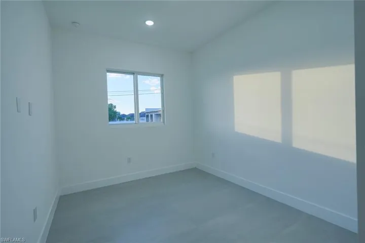 5 Sw 26th Pl, Cape Coral, Florida 33991