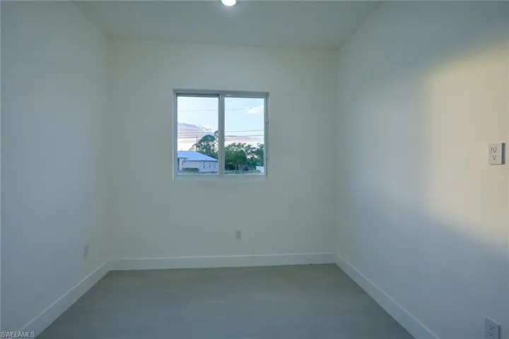 5 Sw 26th Pl, Cape Coral, Florida 33991