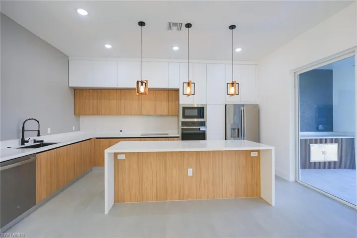 5 Sw 26th Pl, Cape Coral, Florida 33991