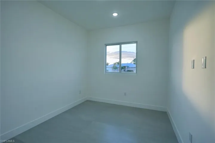 5 Sw 26th Pl, Cape Coral, Florida 33991