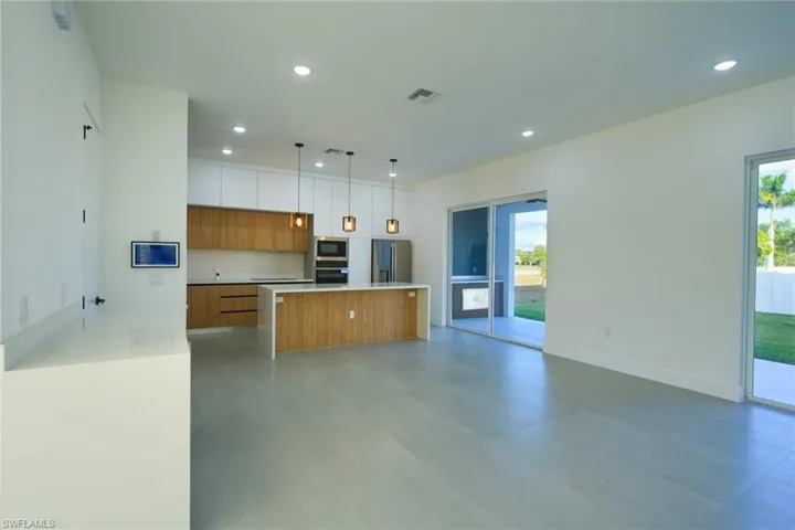 5 Sw 26th Pl, Cape Coral, Florida 33991