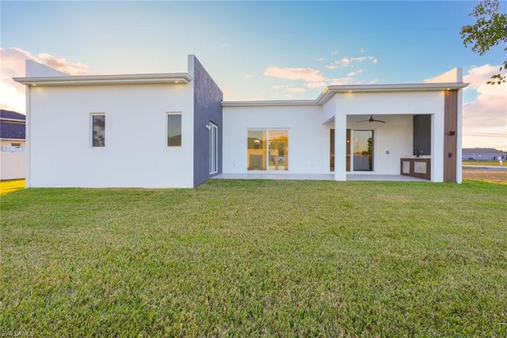 5 Sw 26th Pl, Cape Coral, Florida 33991