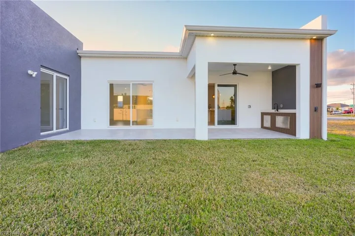 5 Sw 26th Pl, Cape Coral, Florida 33991
