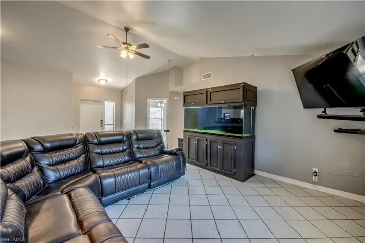 1503 Sw 38th Ter, Cape Coral Fl 33914