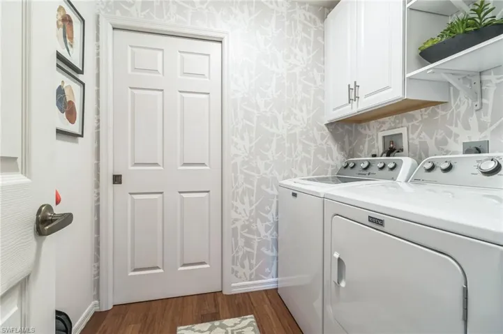 752 Wiggins Lake Dr 201, Naples, Florida 34110