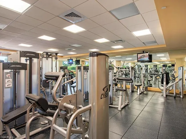 STATE OF THE ART ONSITE FITNESS CENTER