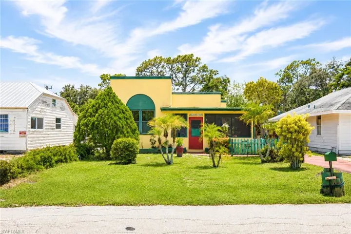 2128 Katherine St, Fort Myers, Florida 33901